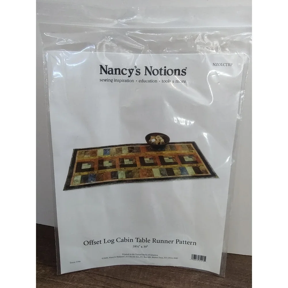 Offset Log Cabin Table Runner Quilt Pattern Nancy's Notions Susan Petruske P102